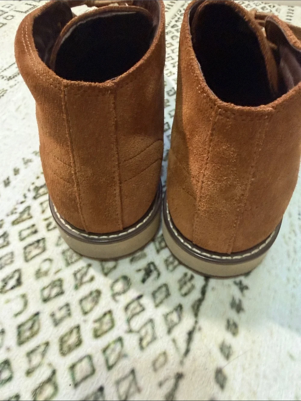 L.L. Bean Men's Suede Chukka Boots - Chestnut Brown